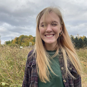 Meet your Posher, Lydia